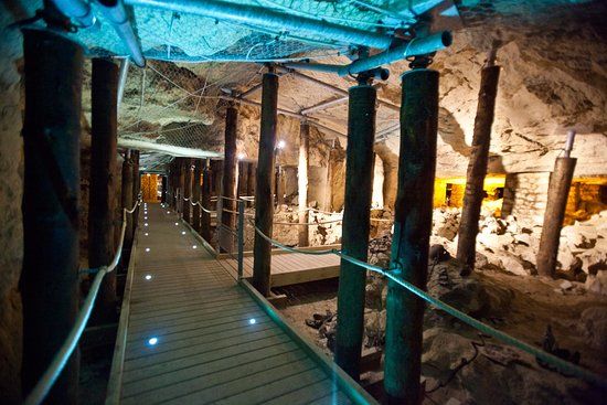 La Caverne du Dragon
