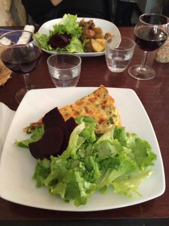 Le Troisième Café