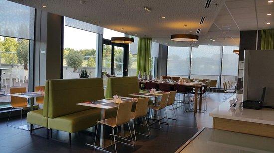Park Inn by Radisson Grand Stade Lille
