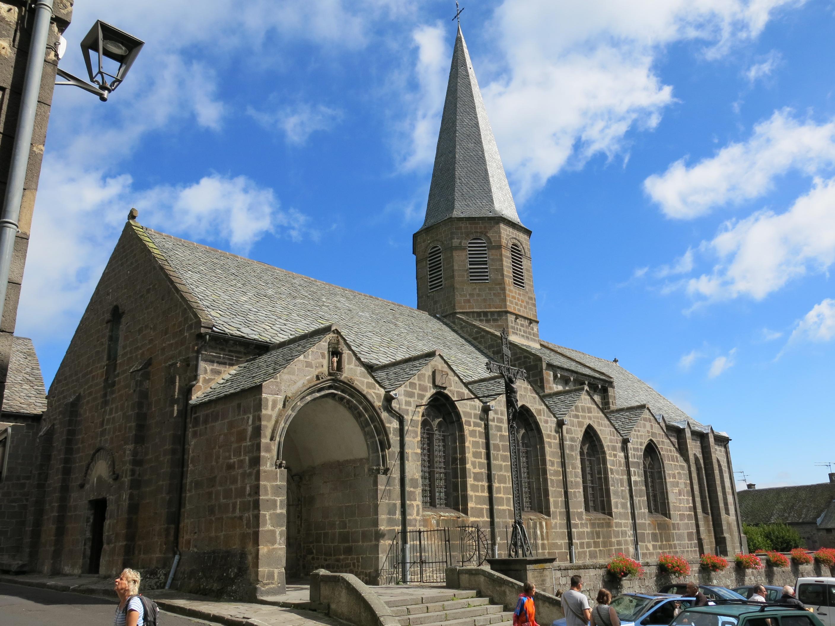 église Saint-André de Besse-et-Saint-Anastaise