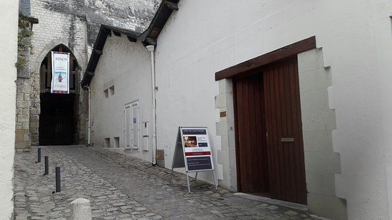 Les Caves Painctes