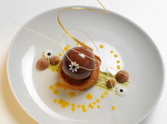 LE W restaurant