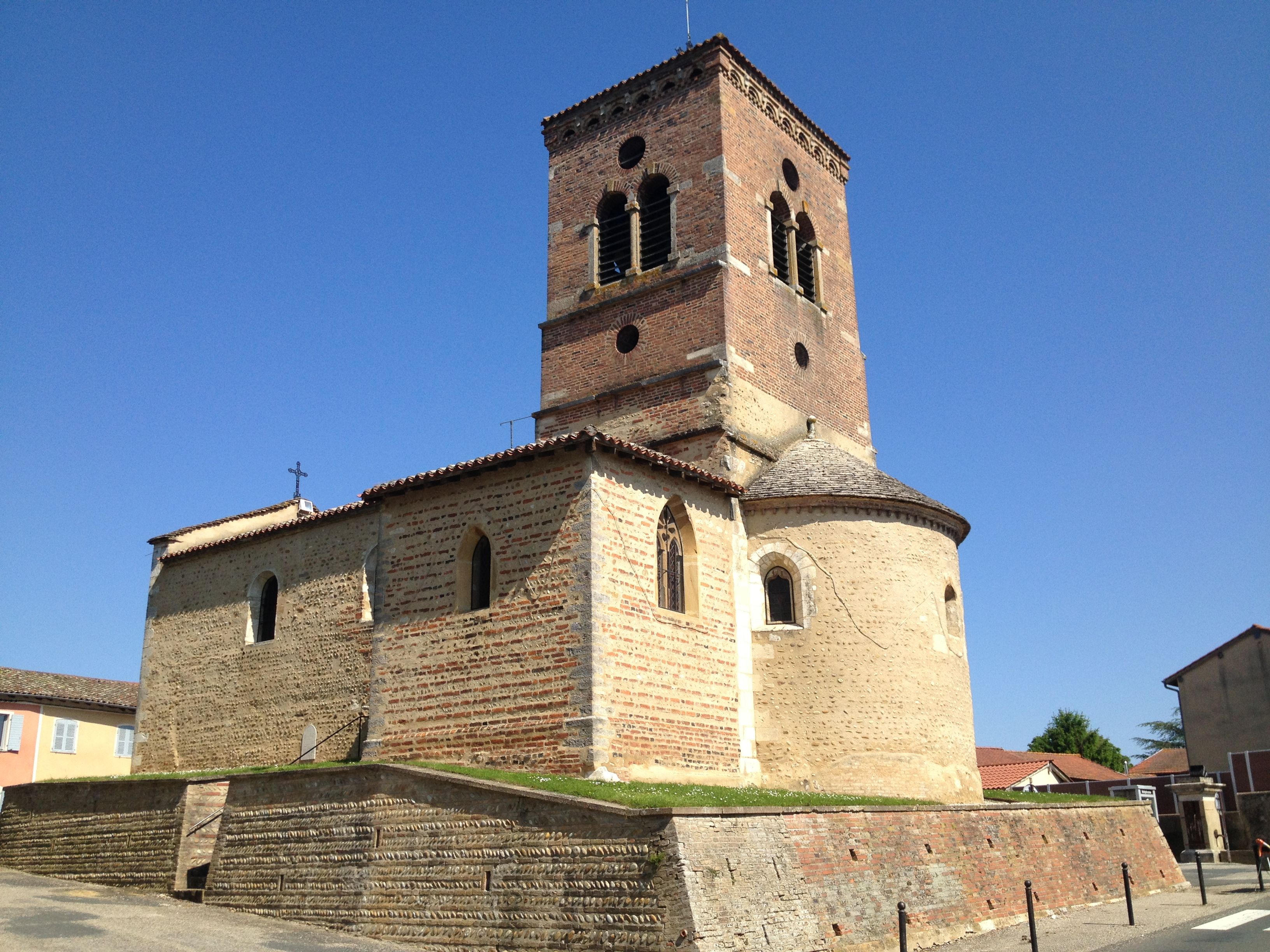 église Saint-Pierre de Monthieux