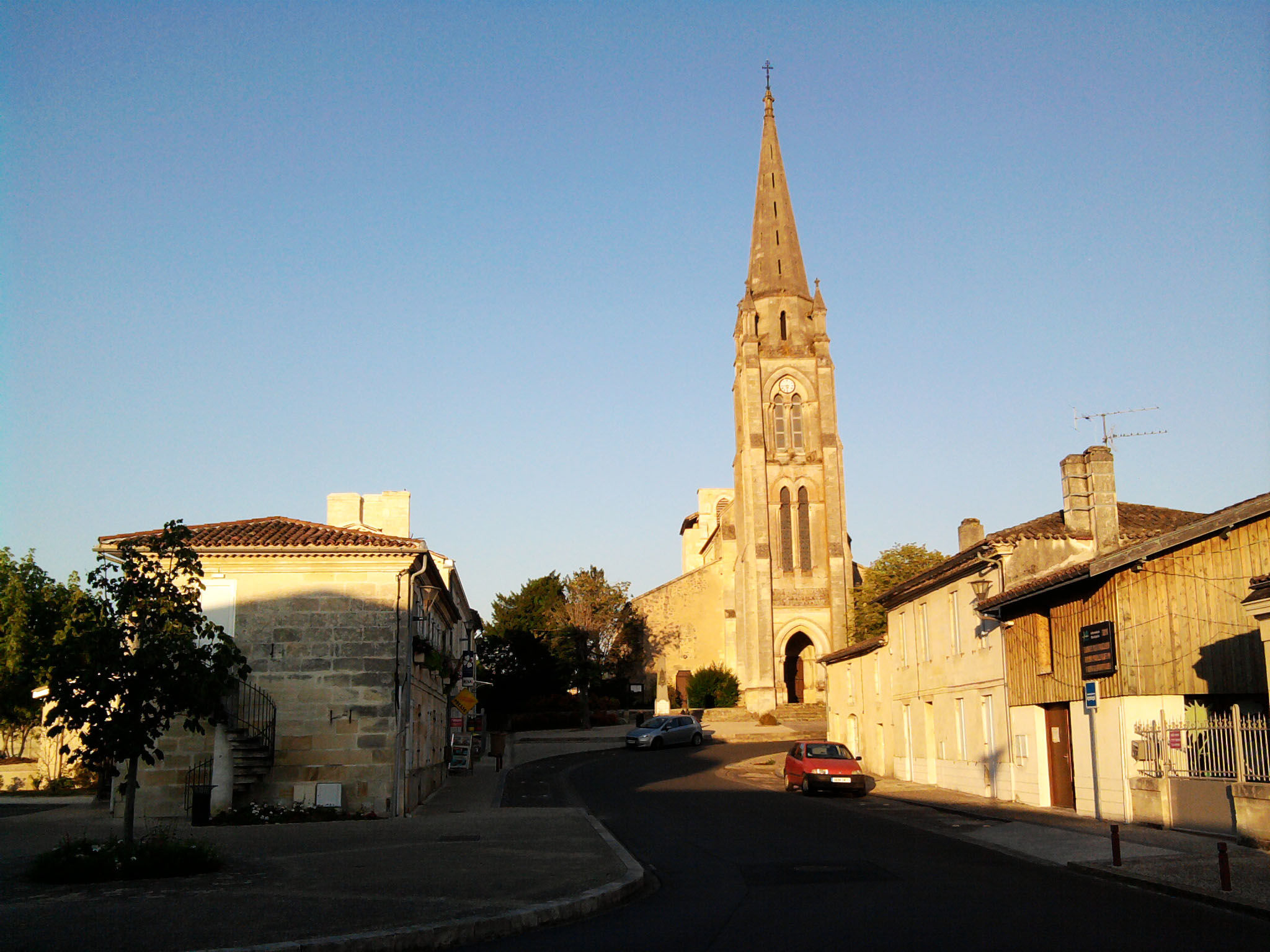 église Saint-Pierre de Tresses