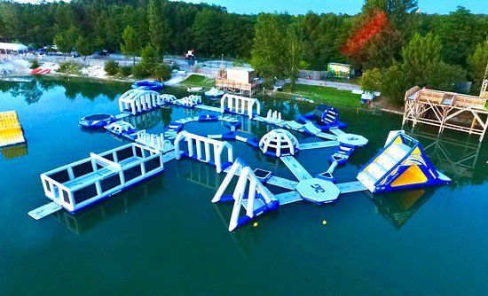 Parc d'attractions AquaPark 33